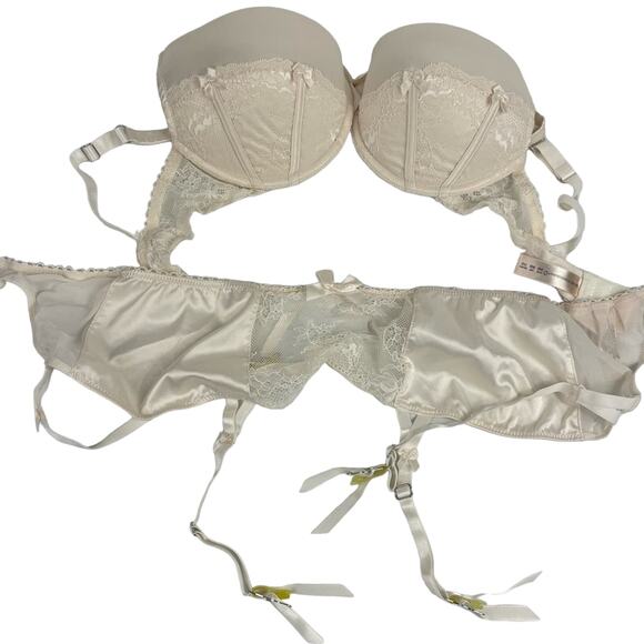 Secret Possessions Bra and Garter Set 34D - Picture 1 of 4